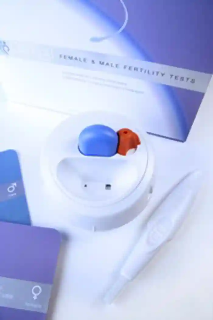 Fertility test. Male and female home-use Fertell fertility test kit. At bottom right is the wand used to test female fertility. It measures the amount of follicle stimulating hormone in the woman&amp;#x27;s urine which is an indicator of ovarian reserve (how many eggs are left in the ovaries).